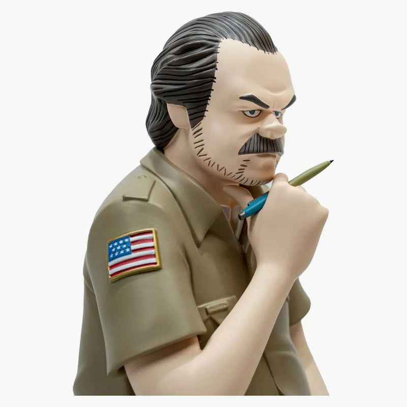Yusuke Hanai Stranger Things „Coffee and Contempation” Jim Hopper Sculpture & Print Set (wydanie 100)