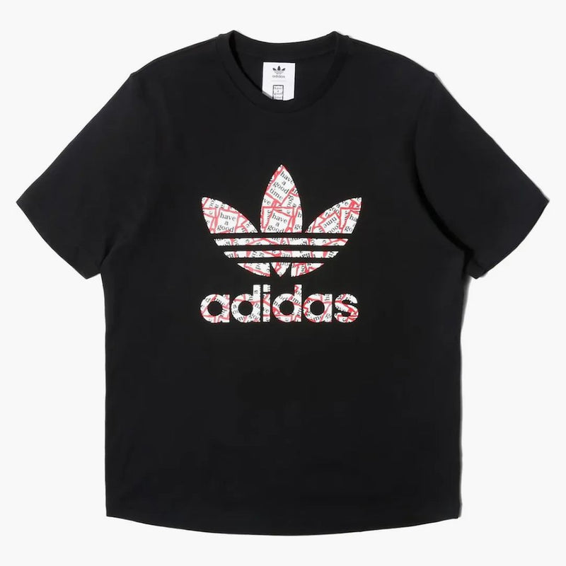 Adidas se dobře baví čaj černou