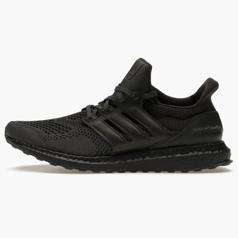Adidas ultra boost 1.0 DNA kol kärna svart
