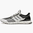 Adidas Ultra Boost 5.0 DNA Cloud White Black