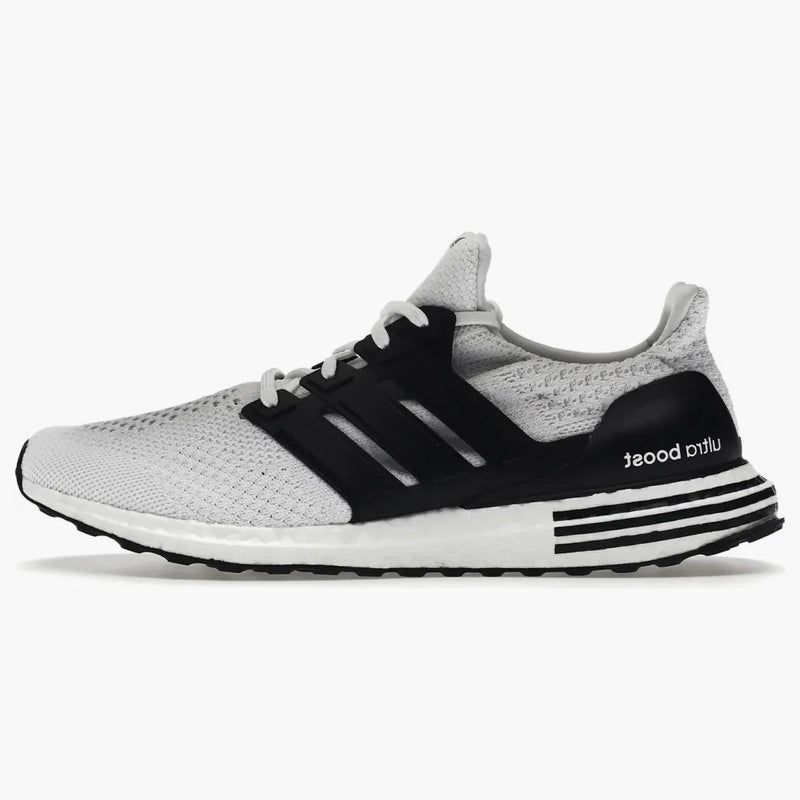 Adidas Ultra Boost 5.0 DNA bílá černý černý pruhy