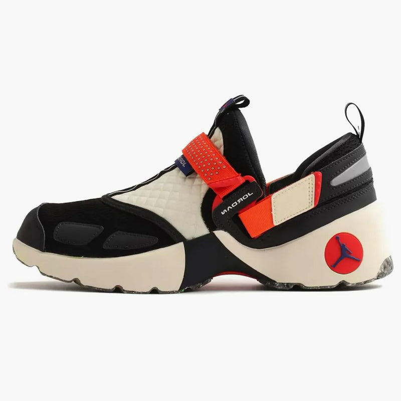 Jordan Trunner Lx Rare Air (women's)