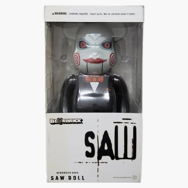 Bearbrick viděl panenku 400% černou