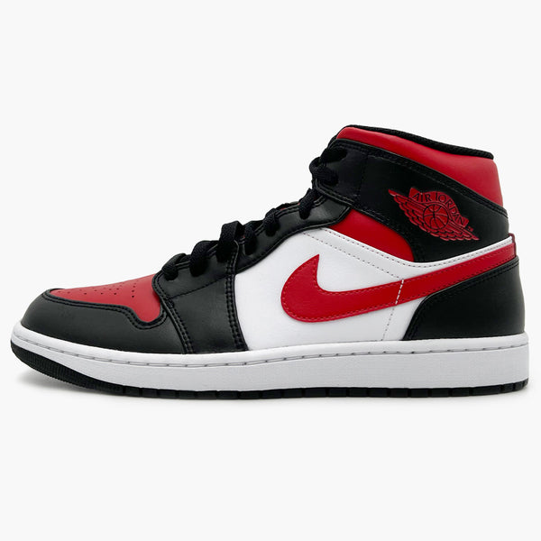 Kaufe den Air Jordan 1 Mid White Black Red 2022 bei Hypeneedz